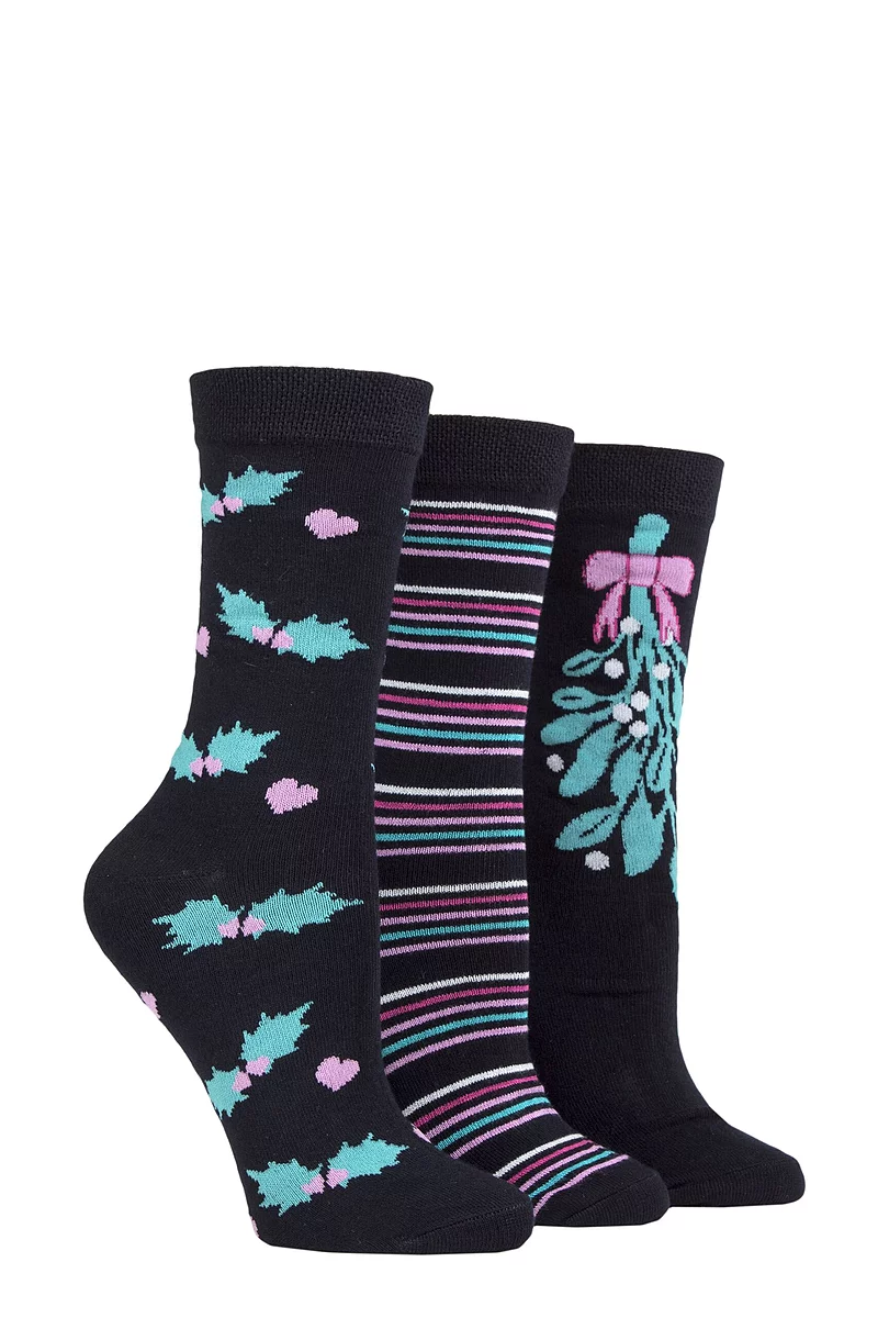 Women's 3 Pair SOCKSHOP Lazy Panda Christmas Bamboo Socks Black Holly 4-8 Ladies
